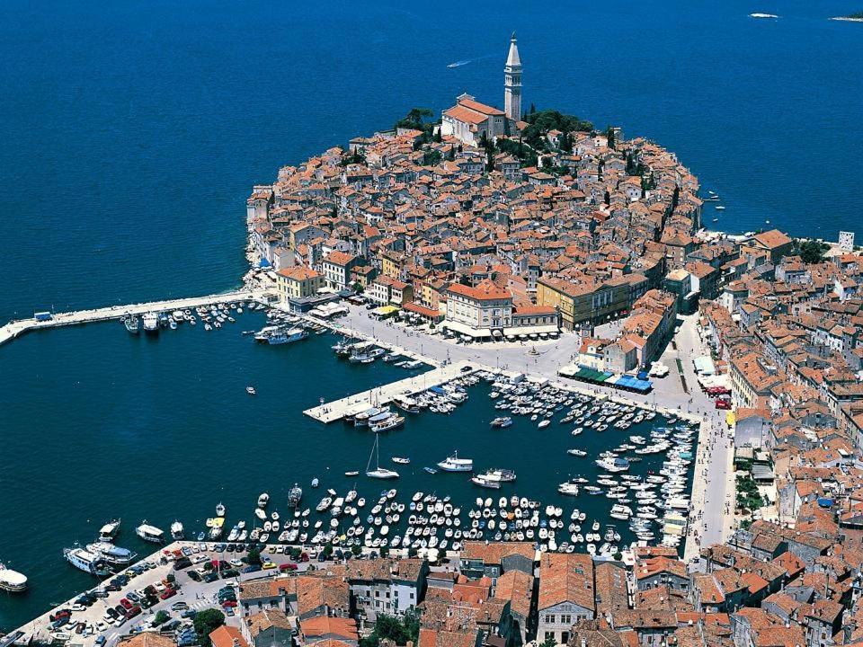 Apartment Maestral Rovinj Bagian luar foto
